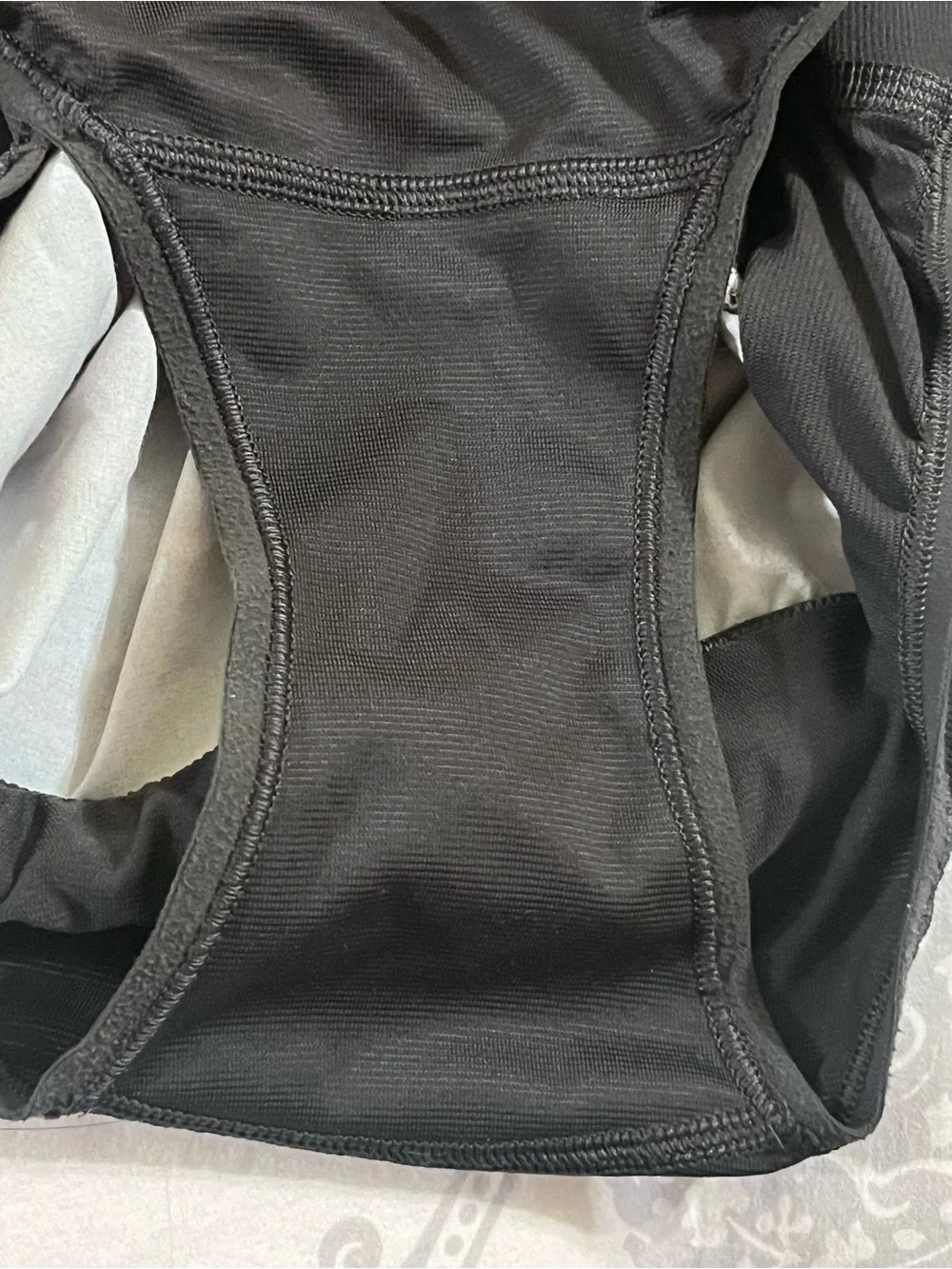 Lululemon Speed Up Mid-Rise Lined Short 4